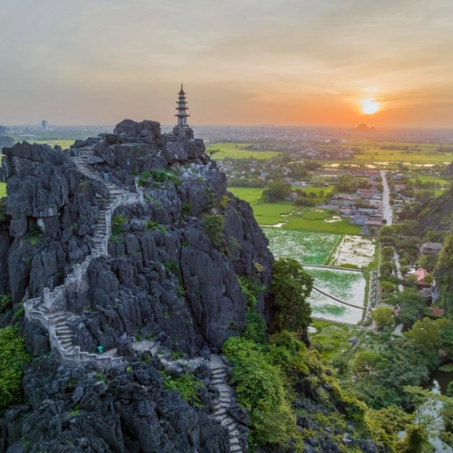 Mai Chau – Ninh Binh – Caverna Mua – Tam Coc 