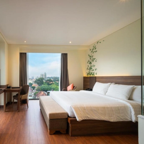 https://avexvietnamtravel.asia/wp-content/uploads/2026/05/Northern-Charm-Hotel.webp