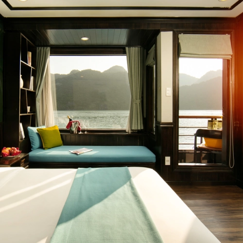https://avexvietnamtravel.asia/wp-content/uploads/2026/05/Peony-Cruises.webp