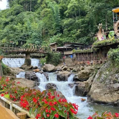 Sapa – Cat Cat – Limusine para Hanoi