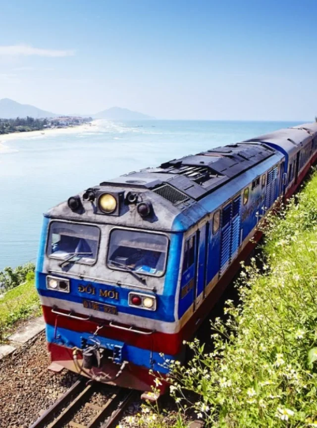 “Viver sem pressa” sobre os trilhos: O trem que conecta a história de Hue e Da Nang