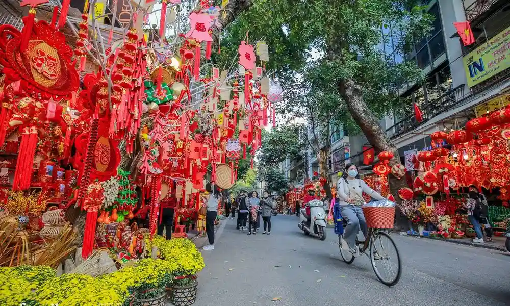 Nós, os vietnamitas, nos preparamos para a festa do Ano Novo Lunar
